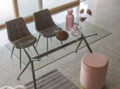 Chaise Capitonnée Et Pieds Métal Noir Laqué Kozy - Lot De 2 -Pino Soldes Boutique chaise capitonnee et pieds metal noir laque kozy lot de 2 3666722853804 1448760