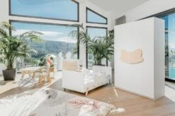 Chaise Enfant Laqué Blanc Et Bois Clair Milky -Pino Soldes Boutique chaise enfant laque blanc et bois clair milky 327197