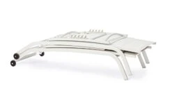 Chaise Longue En Aluminium Avec Roues Blanc Chloé - Lot De 4 15 Chaise Longue En Aluminium Avec Roues Blanc Chloé - Lot De 4 -Pino Soldes Boutique chaise longue en aluminium avec roues blanc chloe lot de 4 3666722592383 1393453