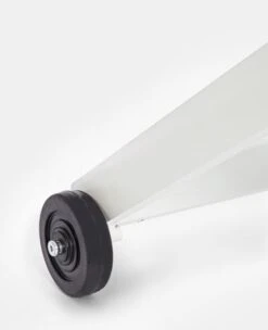 Chaise Longue En Aluminium Avec Roues Blanc Chloé - Lot De 4 17 Chaise Longue En Aluminium Avec Roues Blanc Chloé - Lot De 4 -Pino Soldes Boutique chaise longue en aluminium avec roues blanc chloe lot de 4 3666722592383 1393455