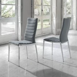 Chaise Matelassée Similicuir Noir Et Pieds Acier Dona - Lot De 4 -Pino Soldes Boutique chaise matelassee similicuir noir et pieds acier dona lot de 4 3666722971997 59771