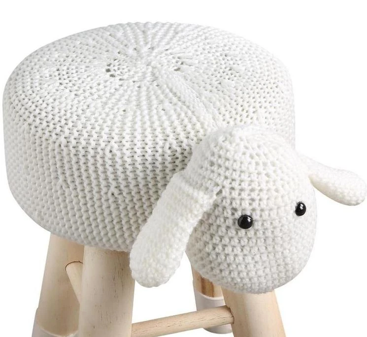 Pouf Enfant Mouton Crochet Blanc Et Pieds Bois Massif Leala - Lot De 4 5 Pouf Enfant Mouton Crochet Blanc Et Pieds Bois Massif Leala - Lot De 4 – Image 3