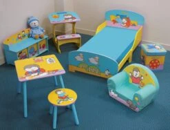 Table Carrée T'Choupi -Pino Soldes Boutique table carree t choupi 3700057121808 268398