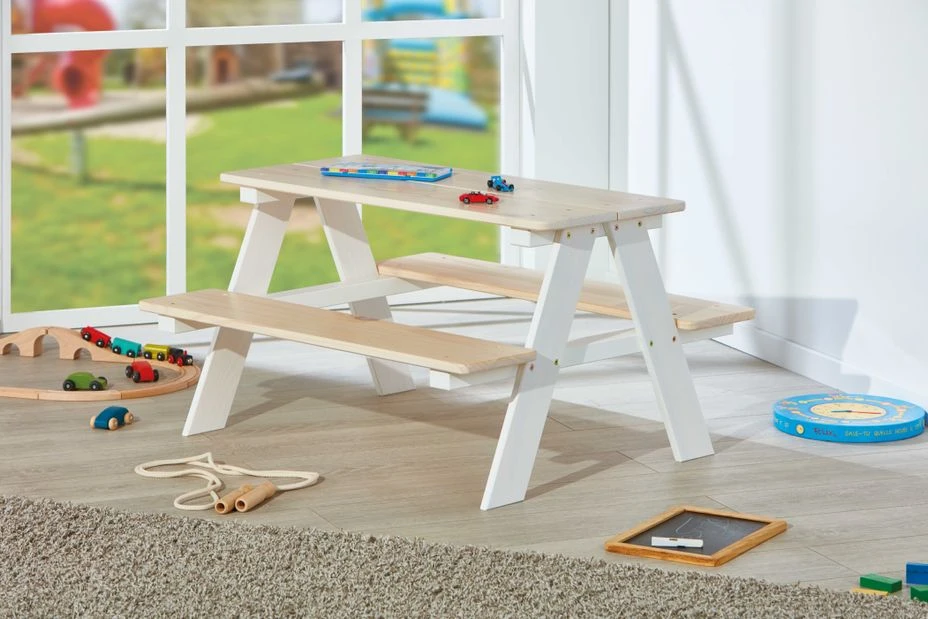 Table Enfant Avec Bancs Pin Massif Clair Et Blanc Shaneen 7 Table Enfant Avec Bancs Pin Massif Clair Et Blanc Shaneen – Image 5
