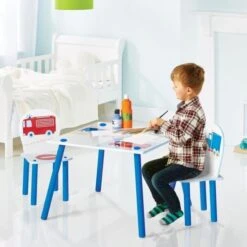 TOY STORY 4 - Ensemble Table Et 2 Chaises Pour Enfants -Pino Soldes Boutique toy story 4 ensemble table et 2 chaises pour enfants 5013138670460 456277